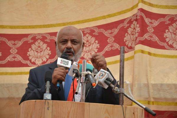 المحافظ الحسن طاهر: مليشيا الحوثي حولت الحديدة إلى مركز لعملياتها الإرهابية والعدوانية