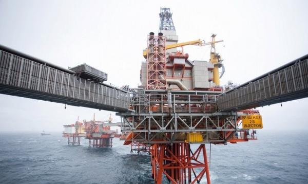 النفط ينخفض لليوم الرابع متأثرا بمخاوف الطلب في الصين