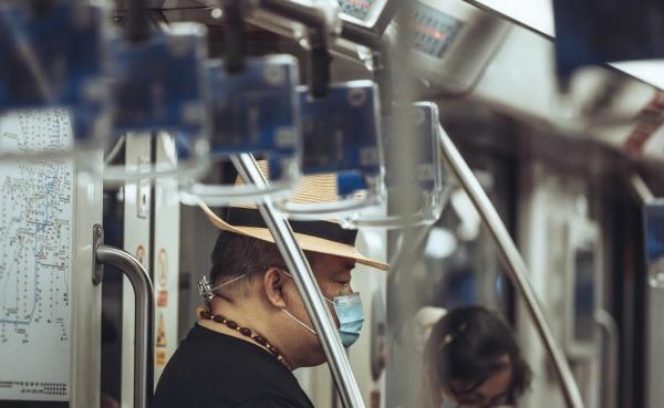 الصين تتنفس الصعداء.. وتخفف إجراءات وقيود كورونا