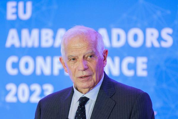 بوريل يدعو لإنشاء ممرات إنسانية لإدخال المساعدات إلى غزة