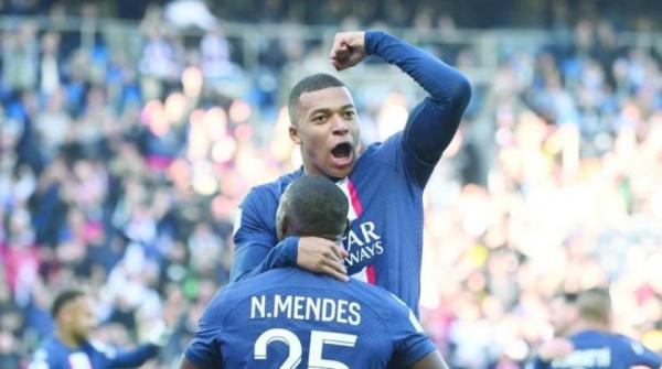 سان جيرمان يسحق أوكسير بخماسية معززاً صدارته للدوري الفرنسي