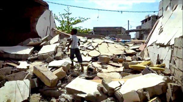 الحديدة.. تدمير منازل بفصف حوثي متجدد لحي المنظر