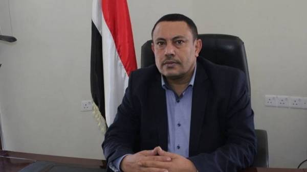 وزير اعلام المليشيا المنشق: جزمة "السقاف" أشرف من البقاء مع الحوثيين