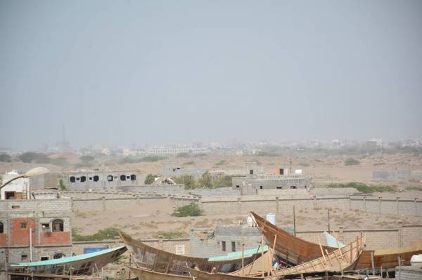 ‏صحيفة امارتية تتجول في ألأحياء المحرر بمدينة الحديدة وتنقل لنا هذه الانطباعات..! (تقرير شامل)