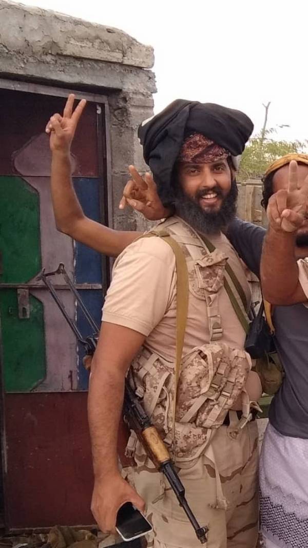 مسلحون مجهولون يغتالون قائد عسكري كبير في مدينة إنماء بعدن – صورة وتفاصيل