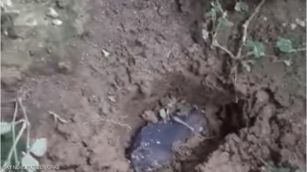 سقط سقف بيته فوجد "ثروة لا تخطر على البال" - شاهد الصورة