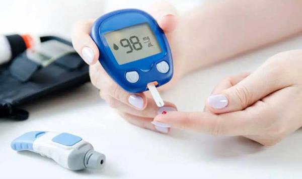 عصابة الحوثي توقف دعم شراء أدوية مرضى السرطان في صنعاء