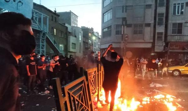 قمع الاحتجاجات مستمر.. وطهران تهدد منتقدي النظام في كندا