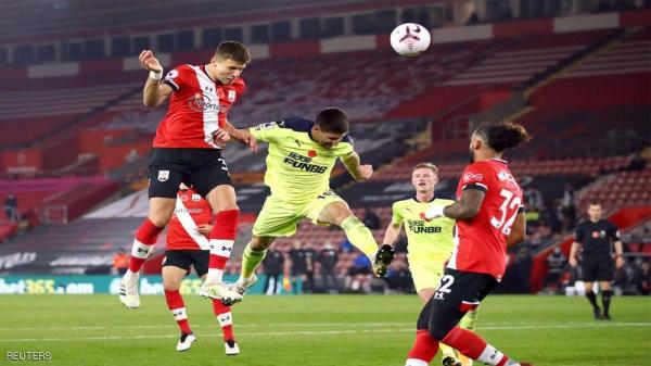 طلب إنجليزي "سيغير شكل كرة القدم"