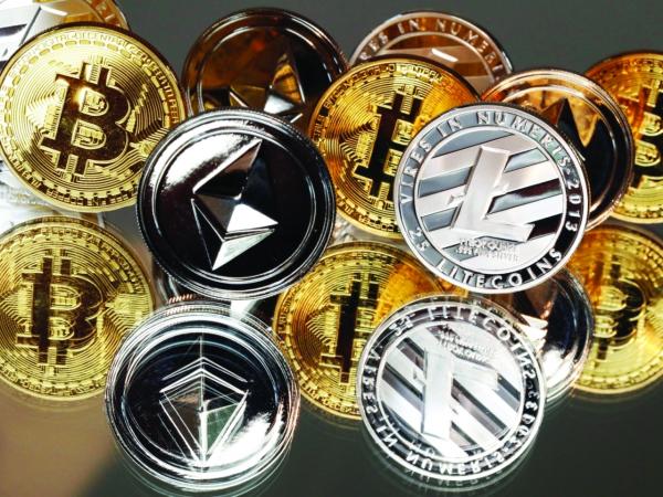 مسؤول بالفيدرالي الأمريكي: العملات المشفرة مجرد «هراء»