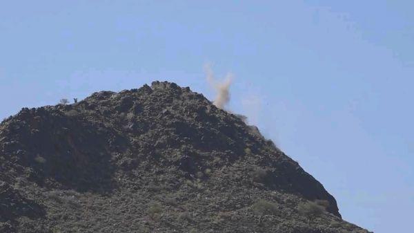 عسكريون.. معارك تعز عبثية تستهدف تدمير المدينة وتشريد أبنائها وتهجيرهم 