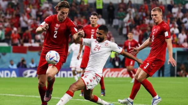 تونس تكتفي بالتعادل مع الدنمارك بعد أداء حماسي