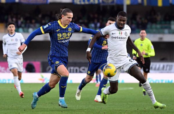 «الدوري الإيطالي»: إنتر إلى الصدارة بخماسية في فيرونا