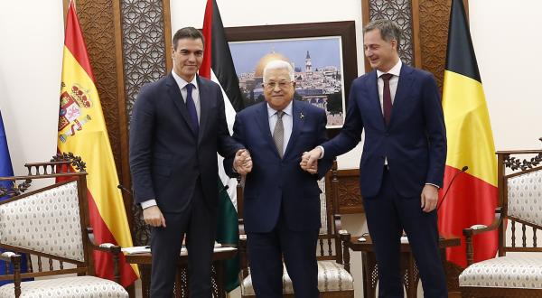 إسبانيا تلوح باتخاذ قرارها الخاص بالاعتراف بدولة فلسطينية
