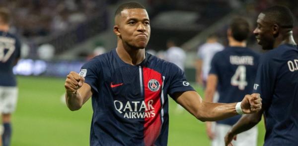 ملصق ذهبي على قميص اللاعب.. مبابي على موعد مع حدث تاريخي