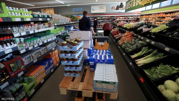 التضخم في منطقة اليورو يتراجع إلى 10 بالمئة في نوفمبر