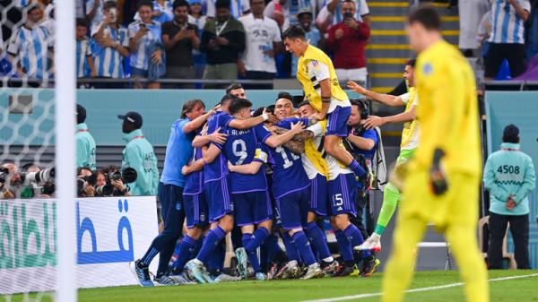 مونديال 2022.. الأرجنتين تهزم بولندا وتصعدان معا لثمن النهائي 