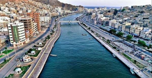 مقتل وإصابة العشرات بتفجير قنبلة داخل مسجد في حضرموت