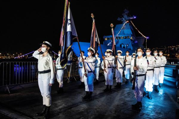 إسرائيل تتسلم بارجة حربية في خضم توتر متصاعد مع إيران