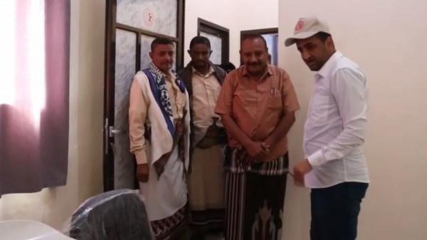 الأمين العام  لمحلي المخا يفتتح وحدة صحية بمنطقة المعامرة