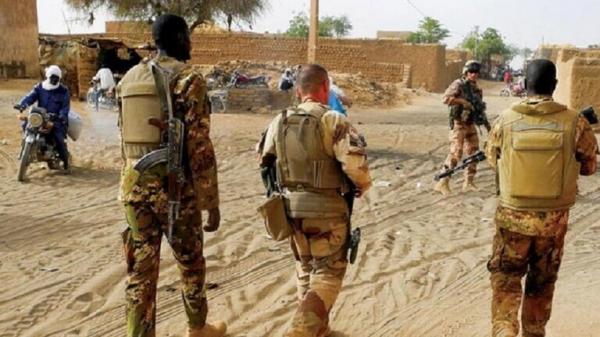 خبراء: السلاح الذي يقدمه الغرب لأوكرانيا يتسرب إلى إفريقيا ويهدد الاستقرار في المنطقة