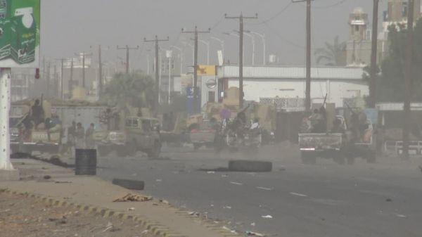 مليشيات الإصلاح تواصل اختطاف قائد اللواء المرابط في القطاع المستهدف.. المشتركة تخمد تحركات حوثية مكثفة في شارع صنعاء بالحديدة