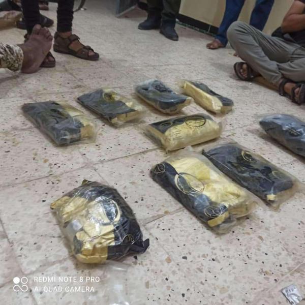 البحر يقذف بـ9 كيلوغرامات حشيش إلى سواحل عدن 