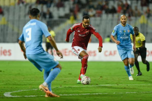 الأهلي يكتفي بتعادل محبط مع شباب بلوزداد في دوري أبطال أفريقيا