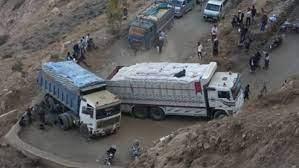 قطع طريق هيجة العبد احتجاجا على توقف أعمال الصيانة 