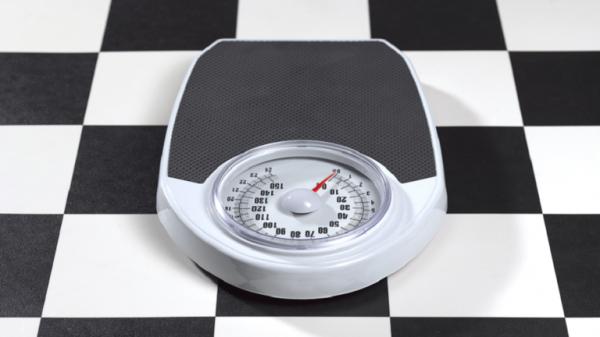 هل هناك علاقة بين السمنة وخطر الإصابة بالسرطان؟