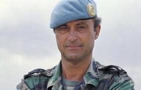 ليس عسكرياً.. تعرف على الزي الذي سيرتديه المراقبون الأمميون في الحديدة..!