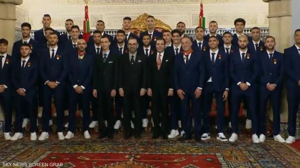 ما هو "وسام العرش" الذي وشح به ملك المغرب "أسود الأطلس"؟