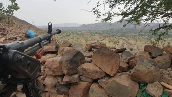 استشهاد جندي بقصف حوثي على موقع عسكري في لحج