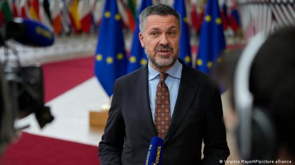 "قطر غيت".. إيقاف الأمين العام للاتحاد الدولي لنقابات العمال