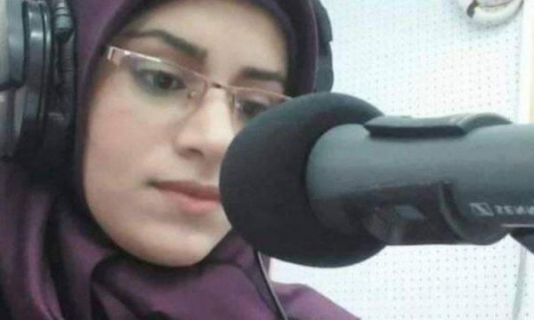 إعلامية في إذاعة مأرب تتعرض للضرب المبرح