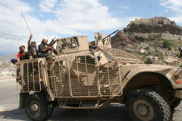 كتائب "أبو العباس": إطلاق التهم مسبقاً في قضية المقابر الجماعية بتعز هدفه التستر على الجناة الحقيقيين وحمايتهم