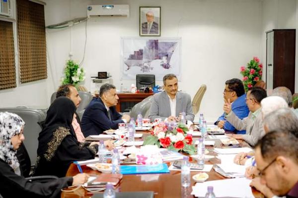 لملس يوجه بتركيز خطة الموازنة لانتشال القطاعات المرتبطة بحياة المواطن 