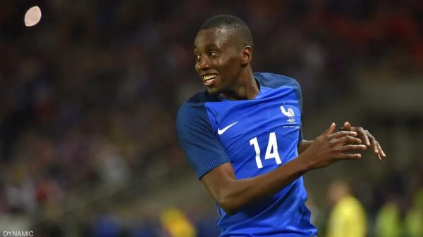 لاعب منتخب الديوك بليز ماتويدي يعلن اعتزال كرة القدم