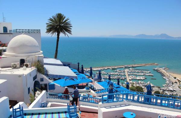 تونس تسجل عائدات سياحة قياسية خلال 2023