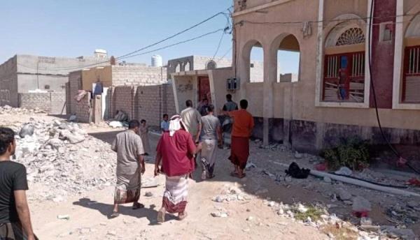 كهرباء المهرة تنفذ حملة لإزالة الربط العشوائي