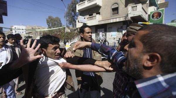 التحذير من فخ حوثي يستهدف استدراج ناشطين في قضايا حقوقية تمهيدا لاعتقالهم 