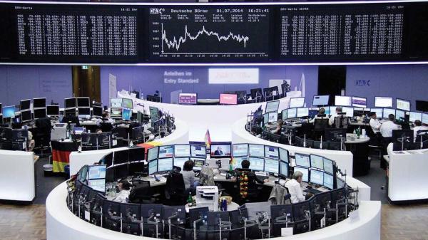 أسهم أوروبا تتراجع.. ومؤشر فايننشال تايمز 100 باللون الأخضر