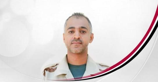 على خلفية اغتيال الضابط الشرجبي.. كبير مشايخ الحجرية يطالب أمن عدن بسرعة ضبط ومحاكمة القتلة وكشف الواقفين وراءهم