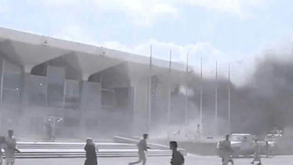 مسؤول حكومي يكشف عن الطرف المنفذ للهجوم الصاروخي على مطار عدن