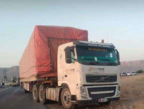 حضرموت.. إحباط محاولة تهريب شاحنتي سلاح إلى الحوثيين