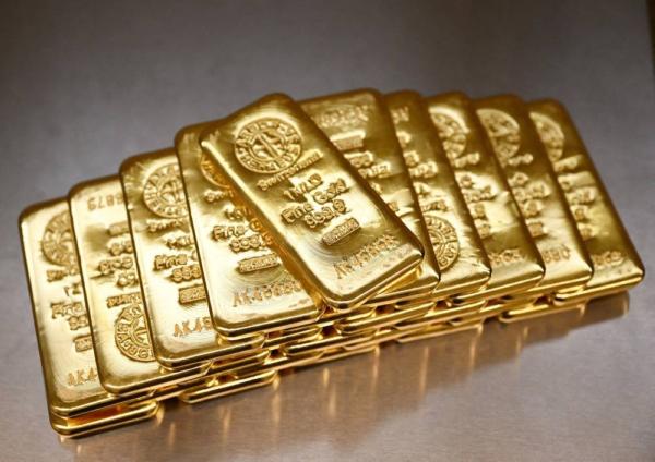 الذهب ينهض بقوة بعد هزة جني الأرباح.. مكاسب سنوية تاريخية وتوقعات بمستويات قياسية جديدة
