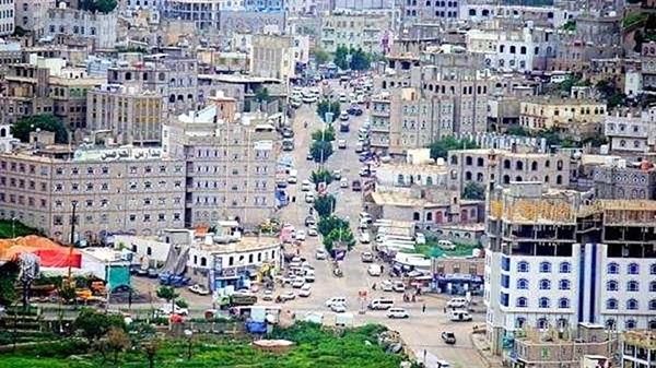 في اب ..  قيادي حوثي يستولي على ارضية التاجر الدعيس بقوة السلاح 