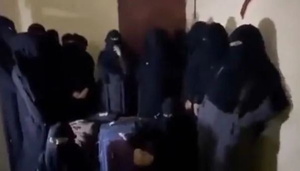 اسر يمنية عالقة في السودان: أكلنا أوراق الشجر وشاهدنا شبح الموت يحوم فوق رؤوسنا	