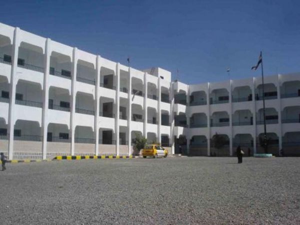 يواصل المعلمون إضرابهم في مناطق سيطرة الحوثيين