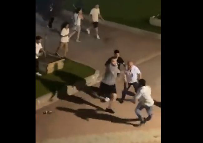 اعتداء العشرات من الأتراك على مواطن يمني يدفع بسفارتنا تصدر بيان